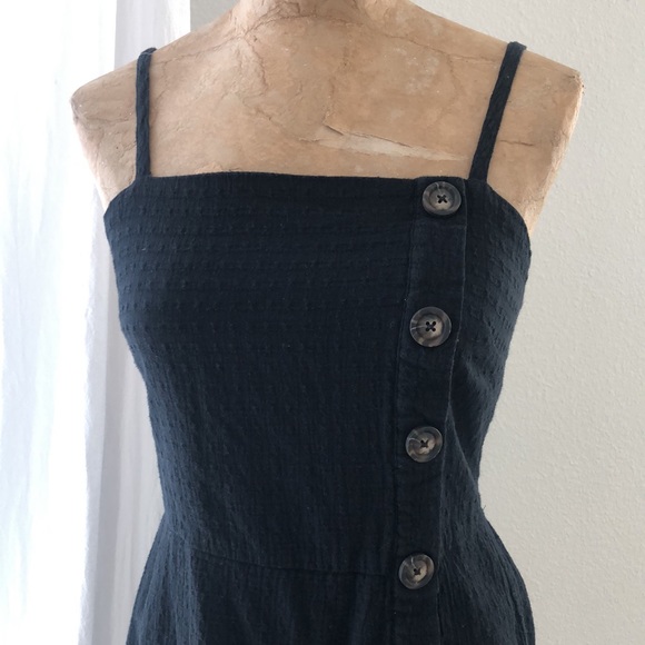 Black dress - Picture 2 of 7